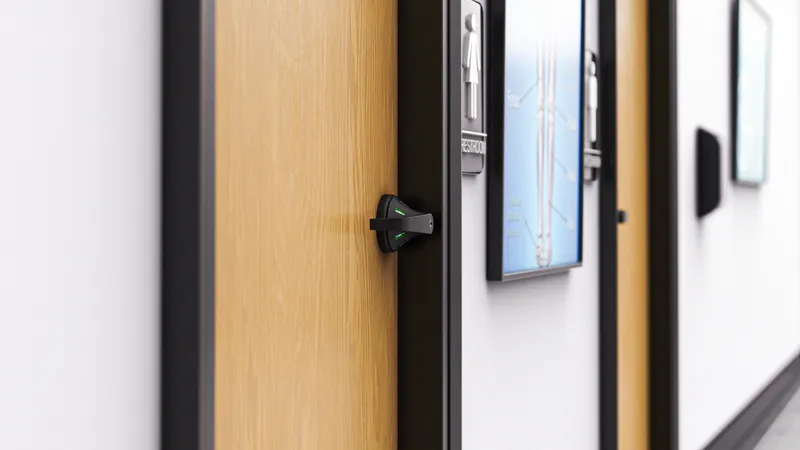 Sargent10X-Lever-Black-Indicator-Lock-Orchard-Lock-Distributors
